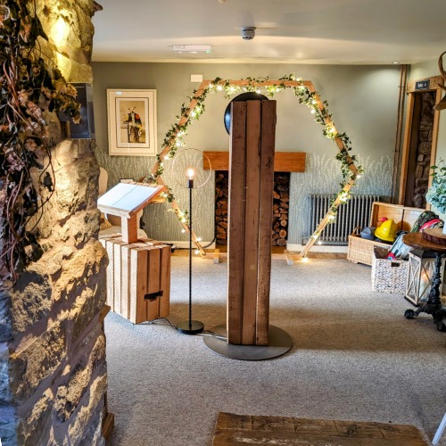 EL_TORO_ENTERAINMENT_RUSTIC_PHOTO_BOOTH_HERO-15